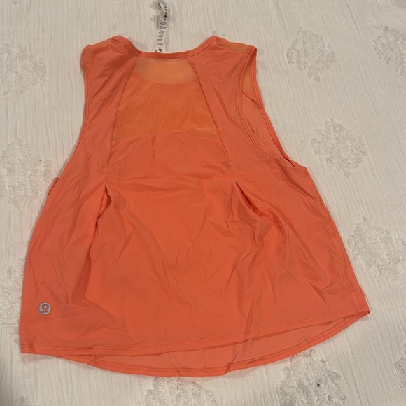 Lululemon run tank - Picture 3 of 3